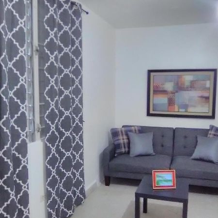 Hermoso Apartamento Frente Aeropuerto De Isla Verde San Juan Dış mekan fotoğraf